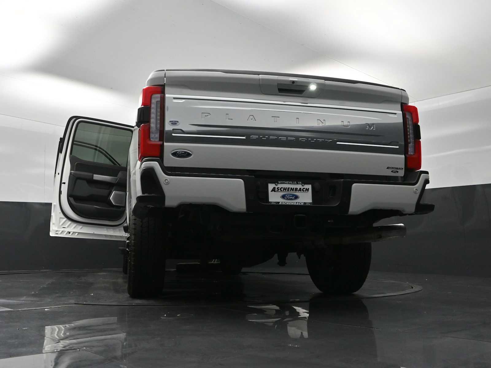 Used 2024 Ford F250 4x4 Crew Cab Super Duty image 38