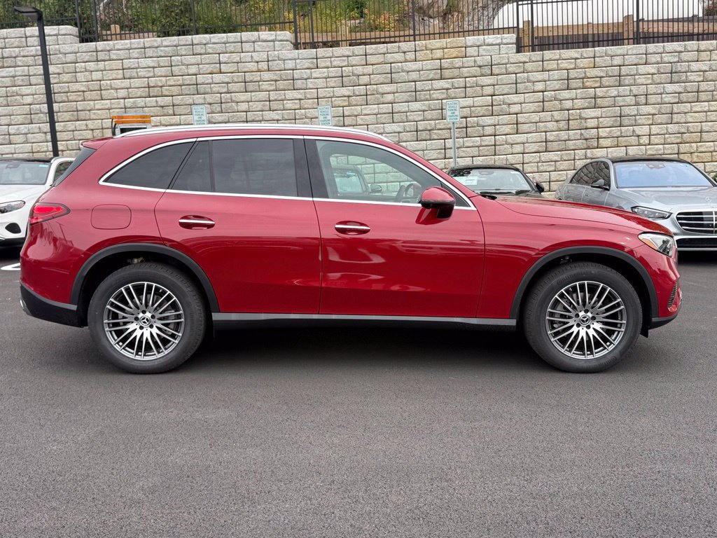 New 2027 Mercedes-Benz GLC 300 4MATIC image 6