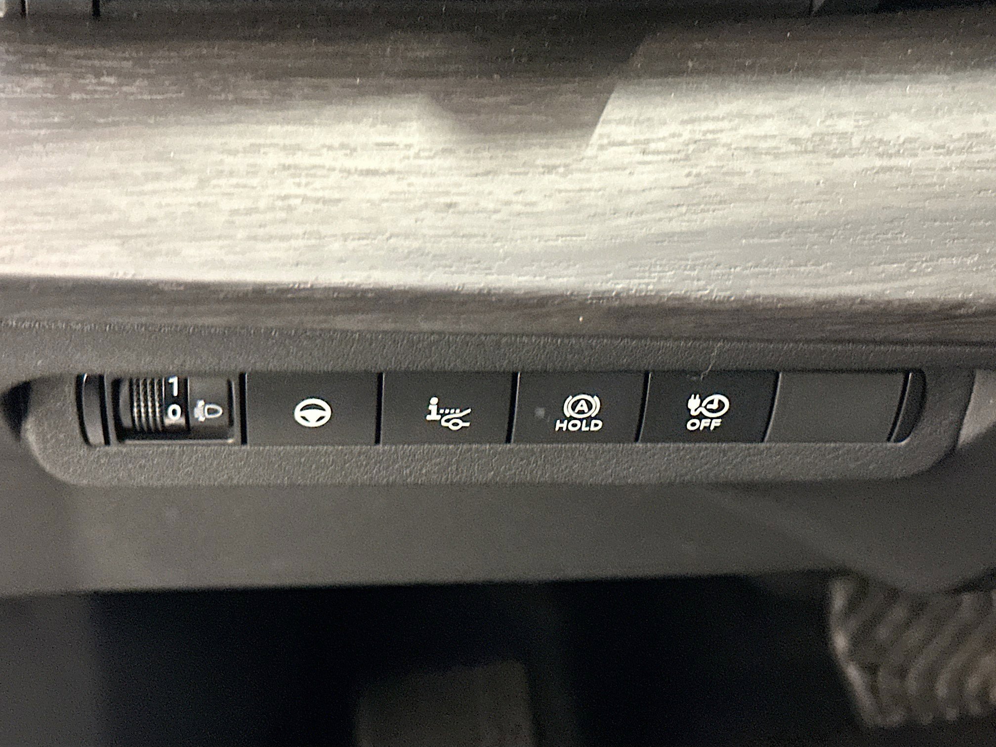 Used 2024 Nissan Ariya AWD image 17