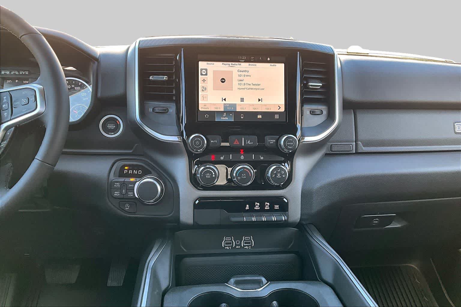 New 2026 RAM 1500 Big Horn AWD/4WD image 7