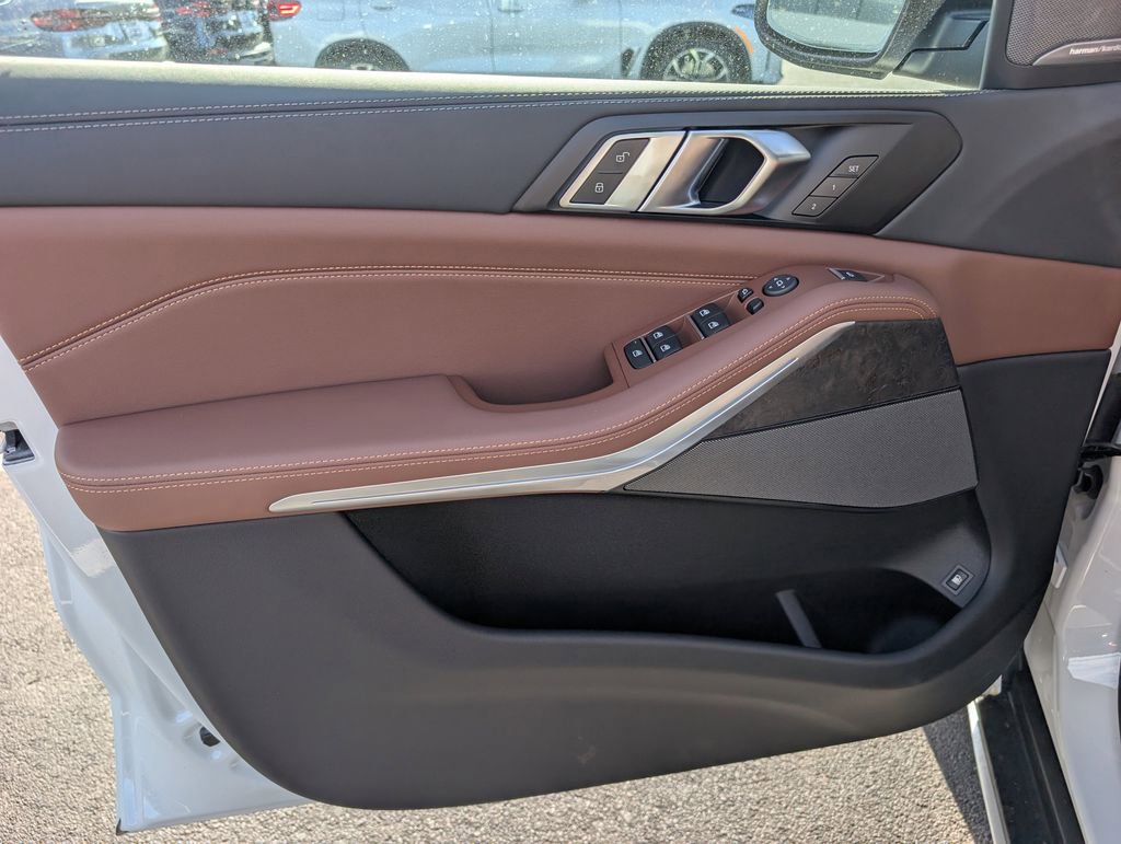 New 2026 BMW X5 xDrive50e w/ Premium Package image 13