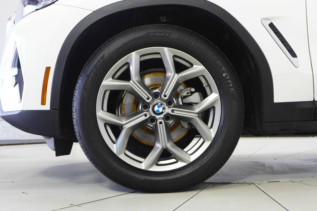 Used 2023 BMW X3 sDrive30i w/ Premium Package w/ZPA image 5