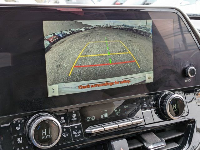 Used 2023 Toyota Highlander Limited image 28