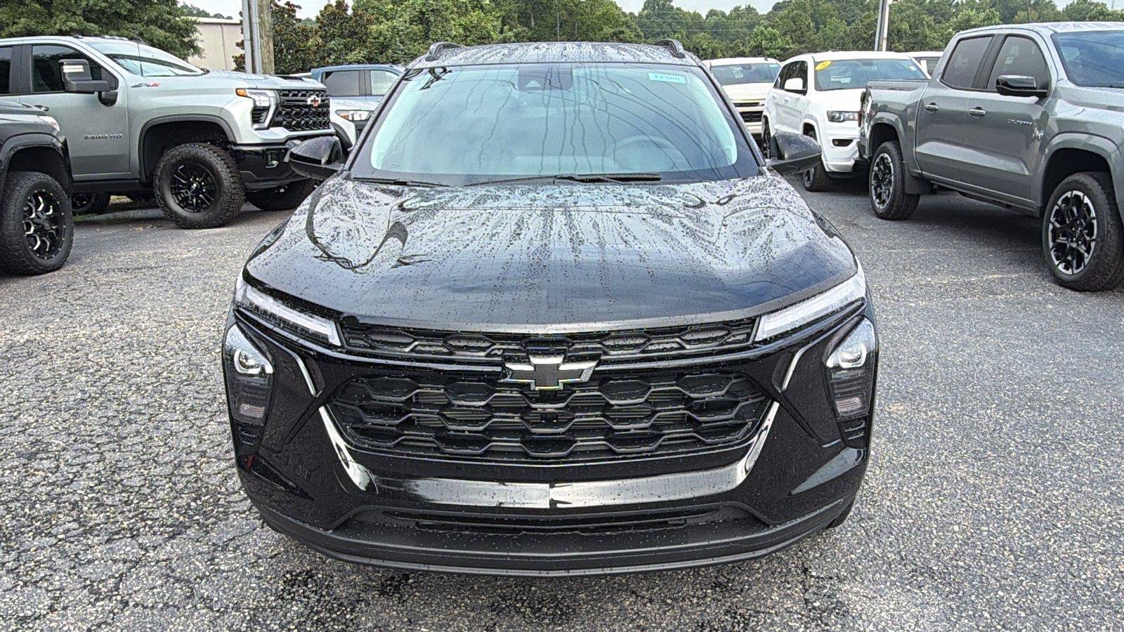 New 2026 Chevrolet Trax LT w/ Driver Confidence Package FWD video 2