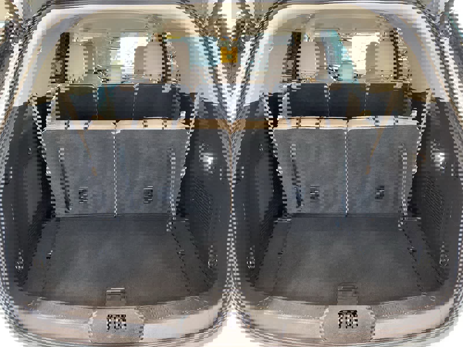 Used 2021 Ford Explorer Limited image 29