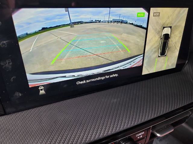 Certified 2025 Nissan Kicks SR image 30