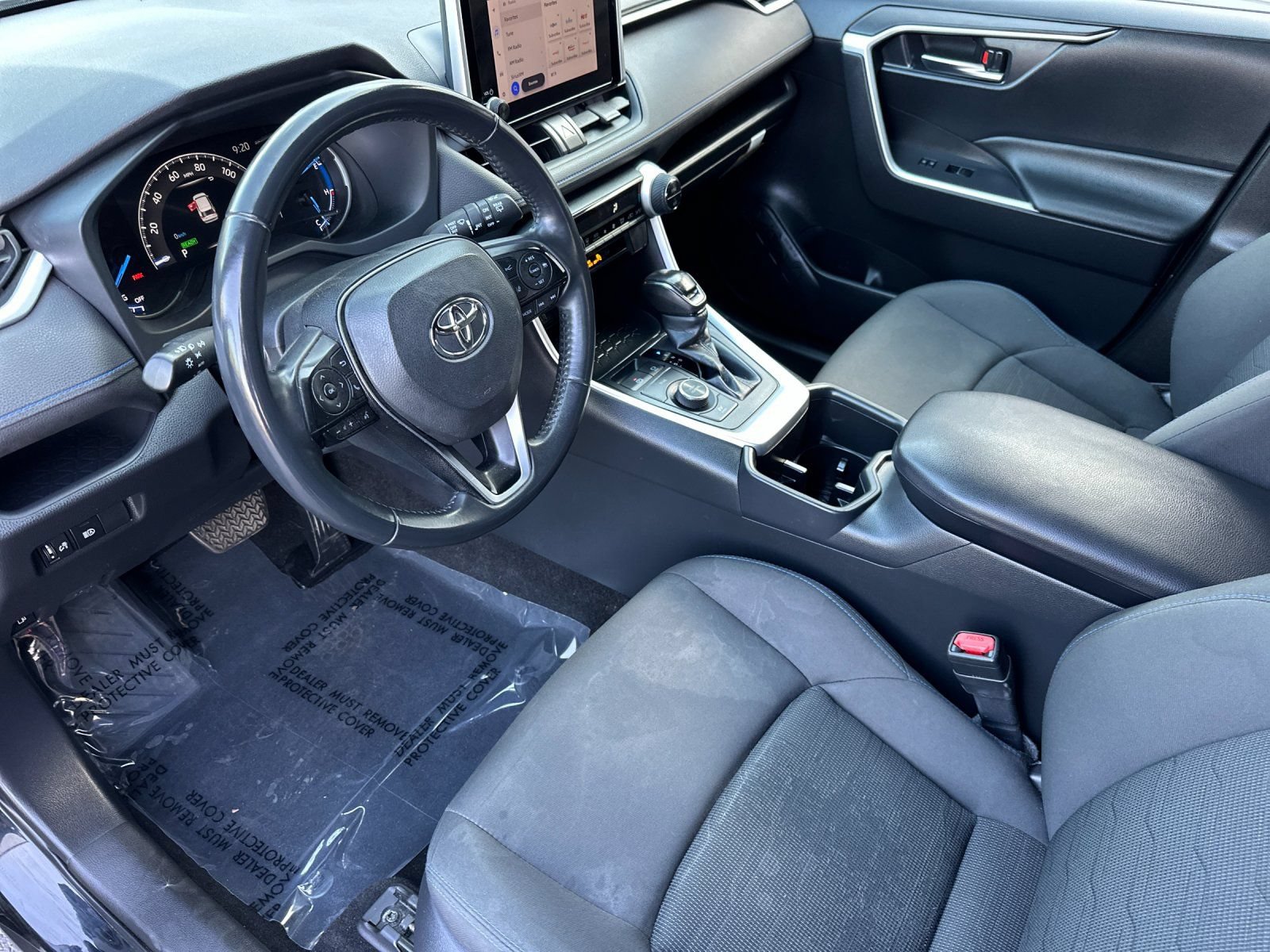 Used 2024 Toyota RAV4 SE AWD/4WD image 9