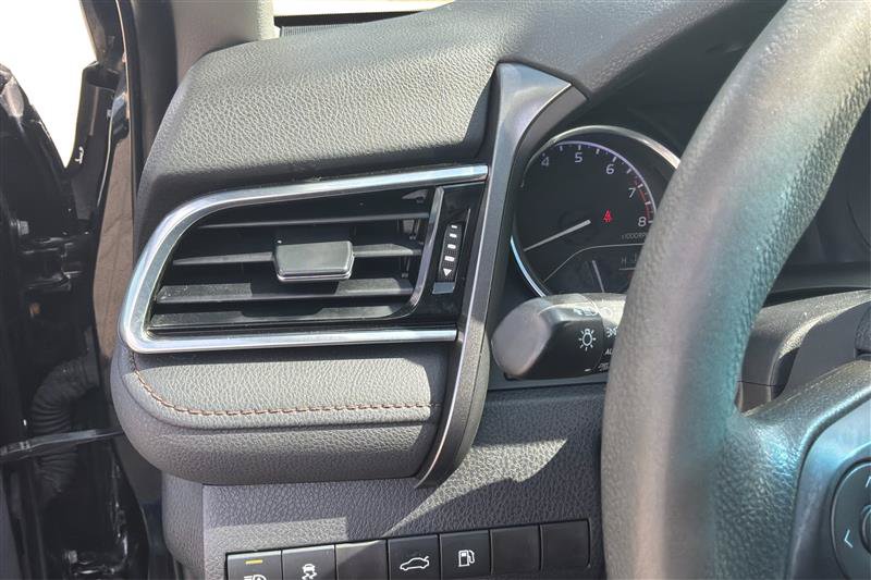 Used 2018 Toyota Camry LE FWD image 18