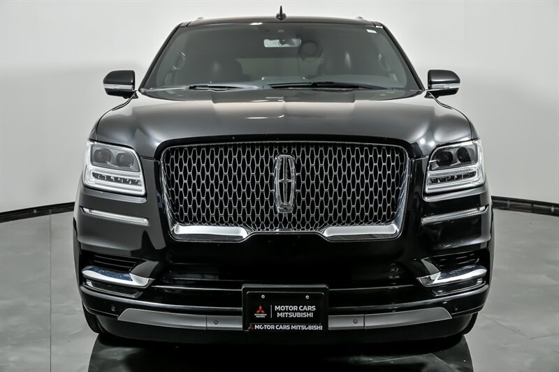 Used 2020 Lincoln Navigator Reserve RWD image 4