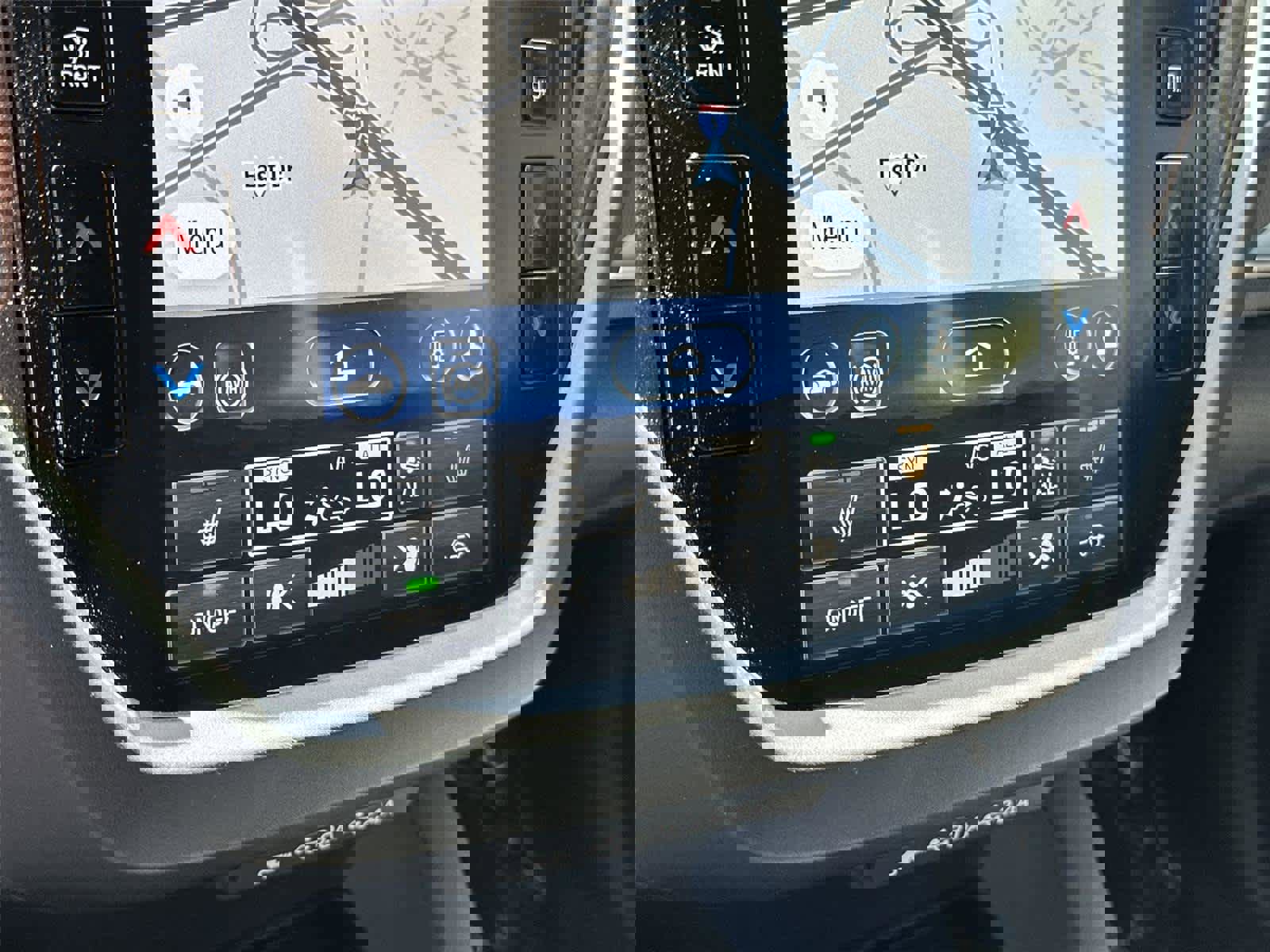 Used 2025 Subaru Forester Premium AWD/4WD image 27