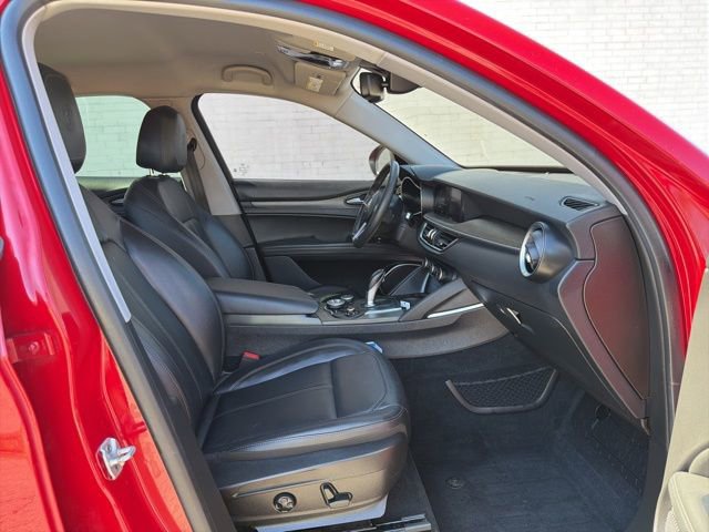 Used 2019 Alfa Romeo Stelvio Ti image 11