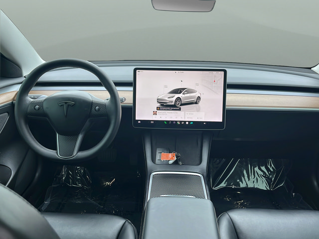 Used 2022 Tesla Model 3 Long Range AWD/4WD image 9