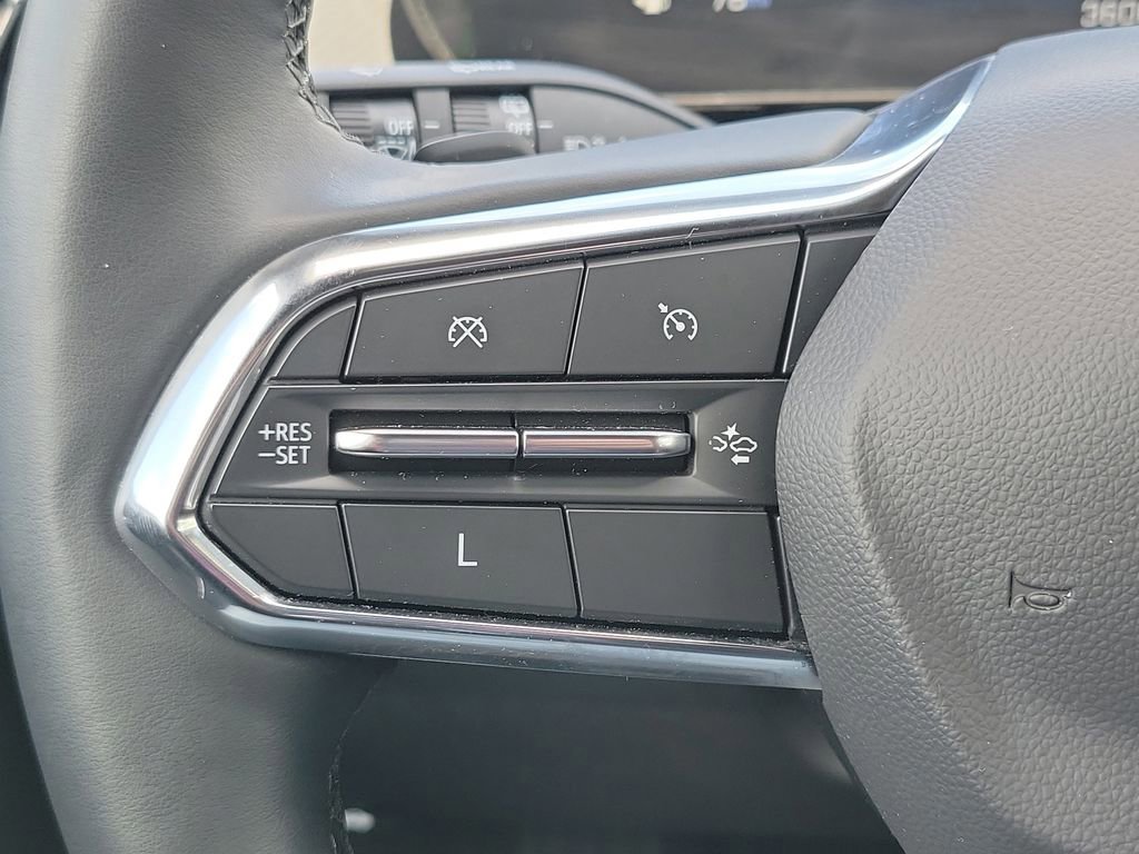 Used 2025 Chevrolet Equinox LT FWD image 24