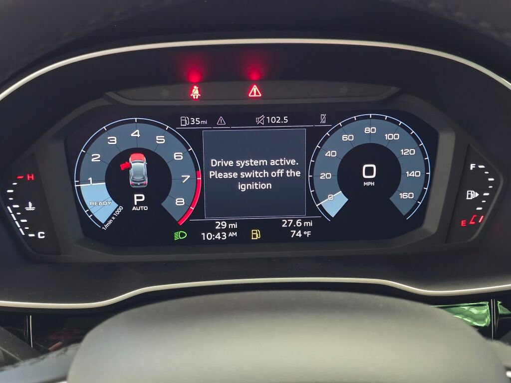 New 2025 Audi Q3 2.0T Premium image 25