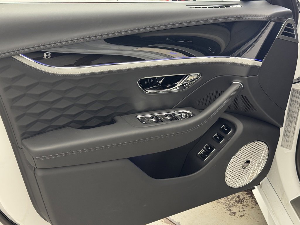 New 2026 Bentley Flying Spur Plug-In Hybrid image 10