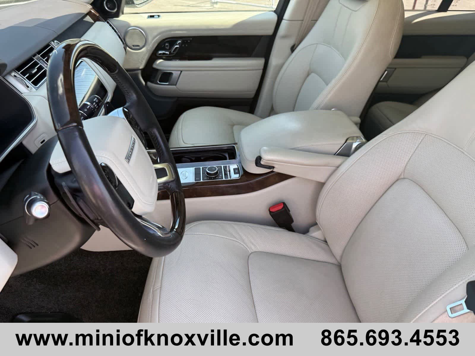Used 2020 Land Rover Range Rover HSE image 11