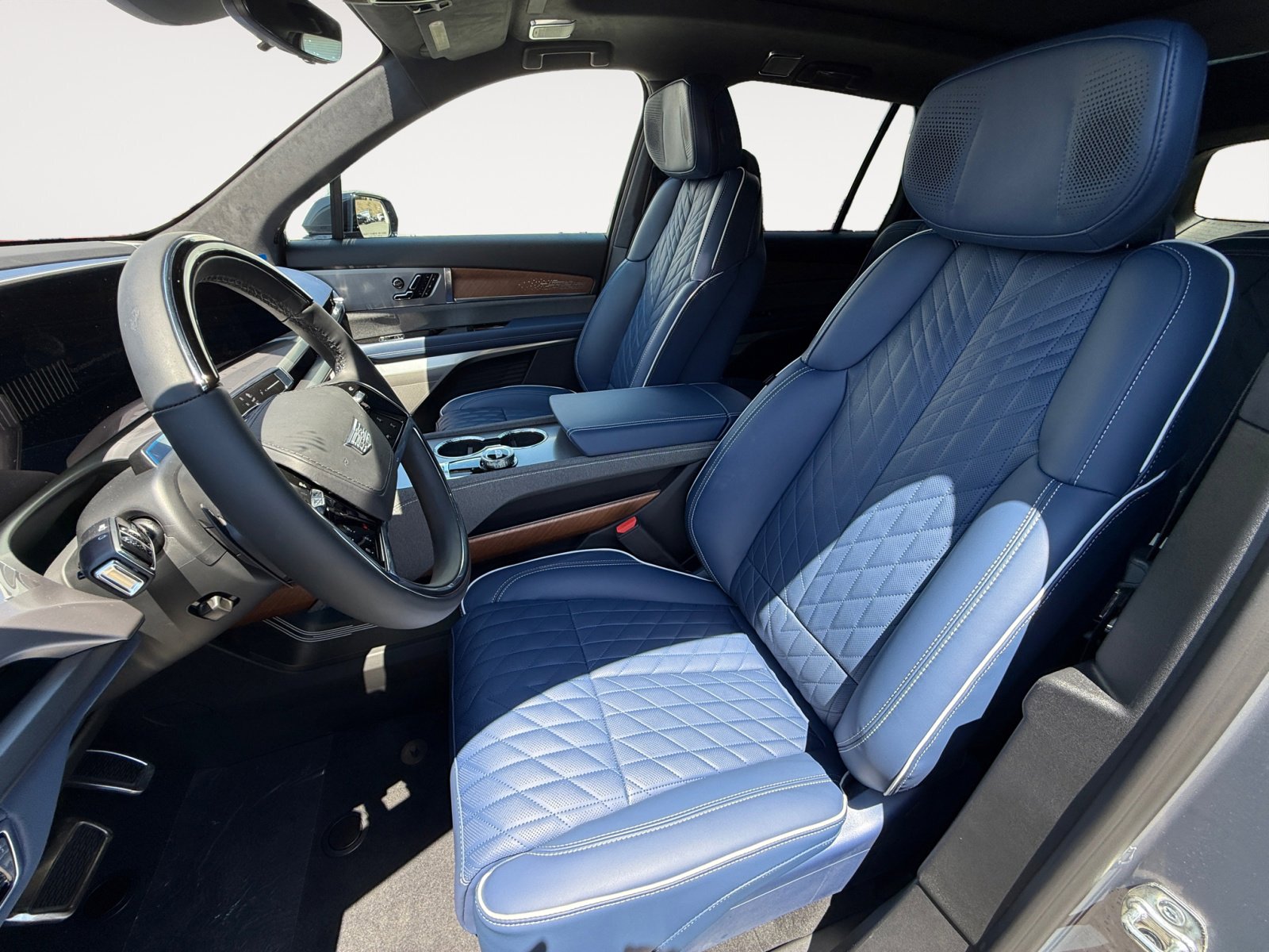 New 2026 Cadillac Vistiq Premium Luxury image 10