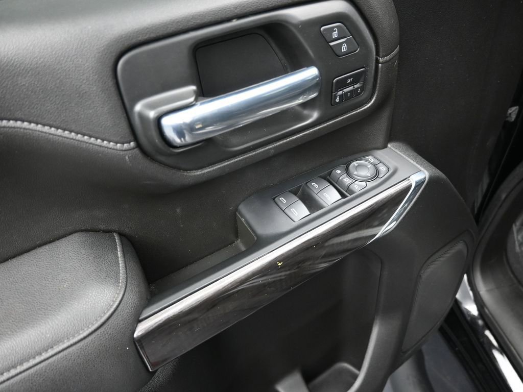 Used 2023 Chevrolet Silverado 2500 LTZ w/ LTZ Plus Package image 11
