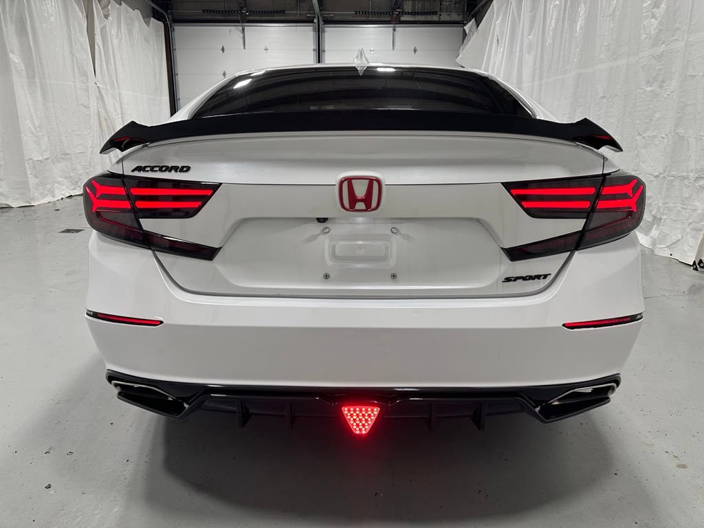 Used 2018 Honda Accord Sport image 6