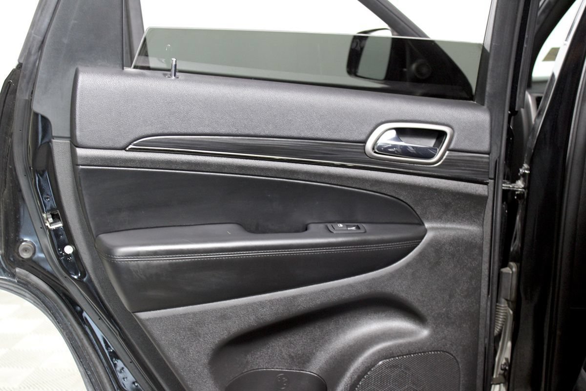 Used 2020 Jeep Grand Cherokee Limited X RWD image 21