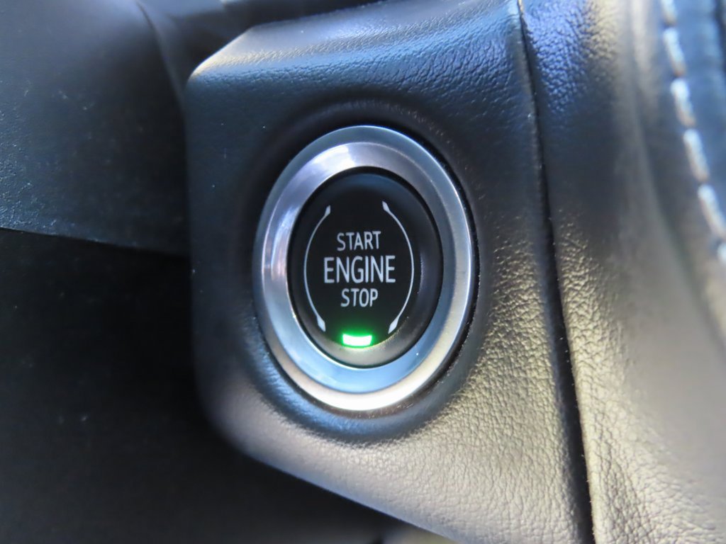 Used 2021 GMC Yukon XL SLT image 11