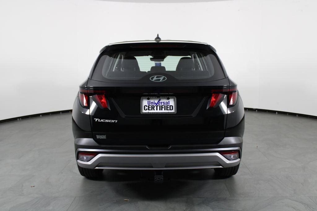 Certified 2026 Hyundai Tucson SE FWD image 11