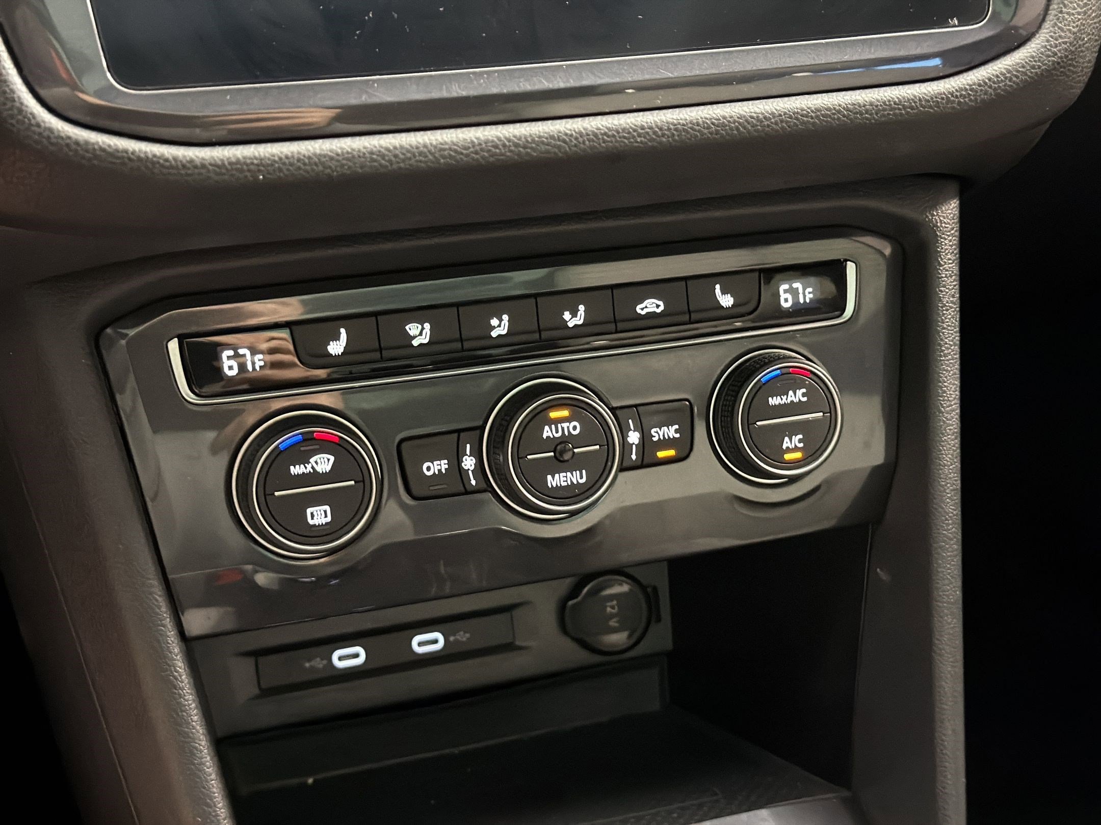 Used 2021 Volkswagen Tiguan SE R-Line image 19