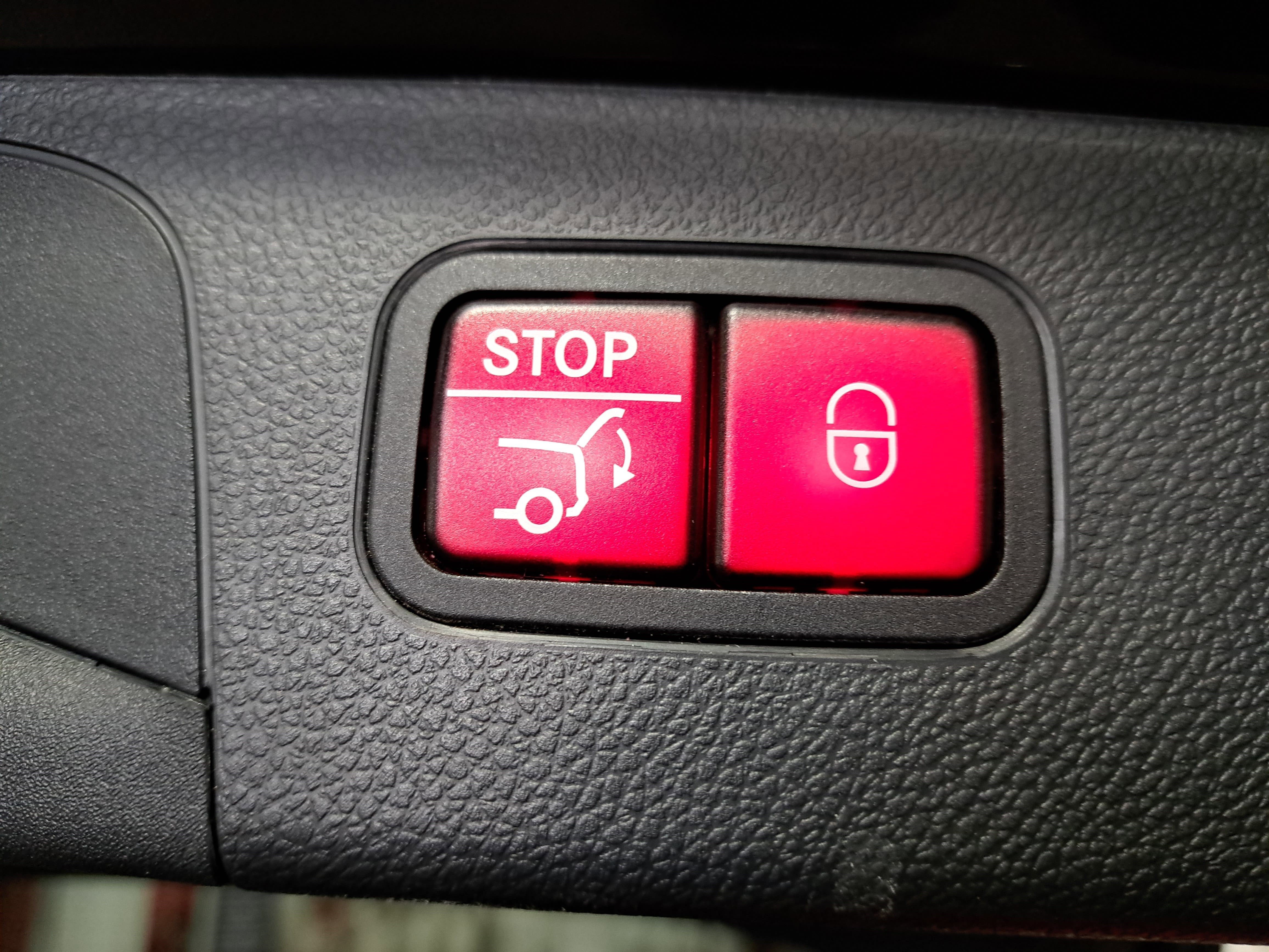 Used 2022 Mercedes-Benz GLC 300 4MATIC image 13