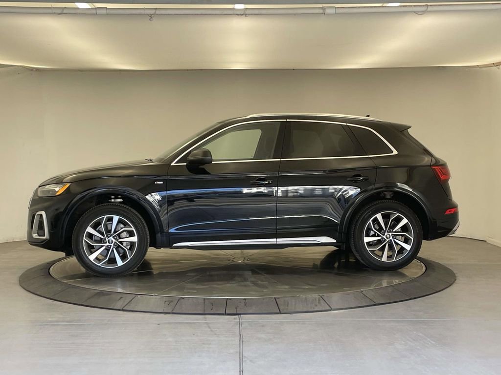 Used 2023 Audi Q5 2.0T Premium Plus w/ Premium Plus Package image 2