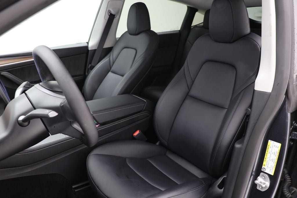 Used 2024 Tesla Model Y Long Range image 15