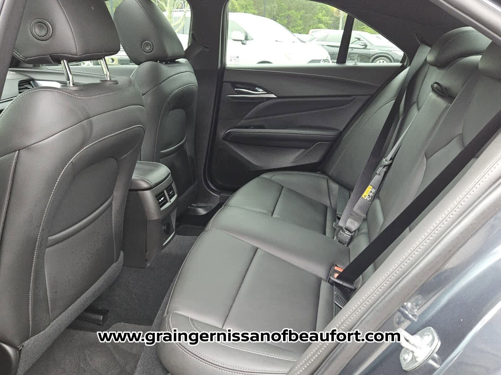Used 2025 Cadillac CT4 Luxury image 4