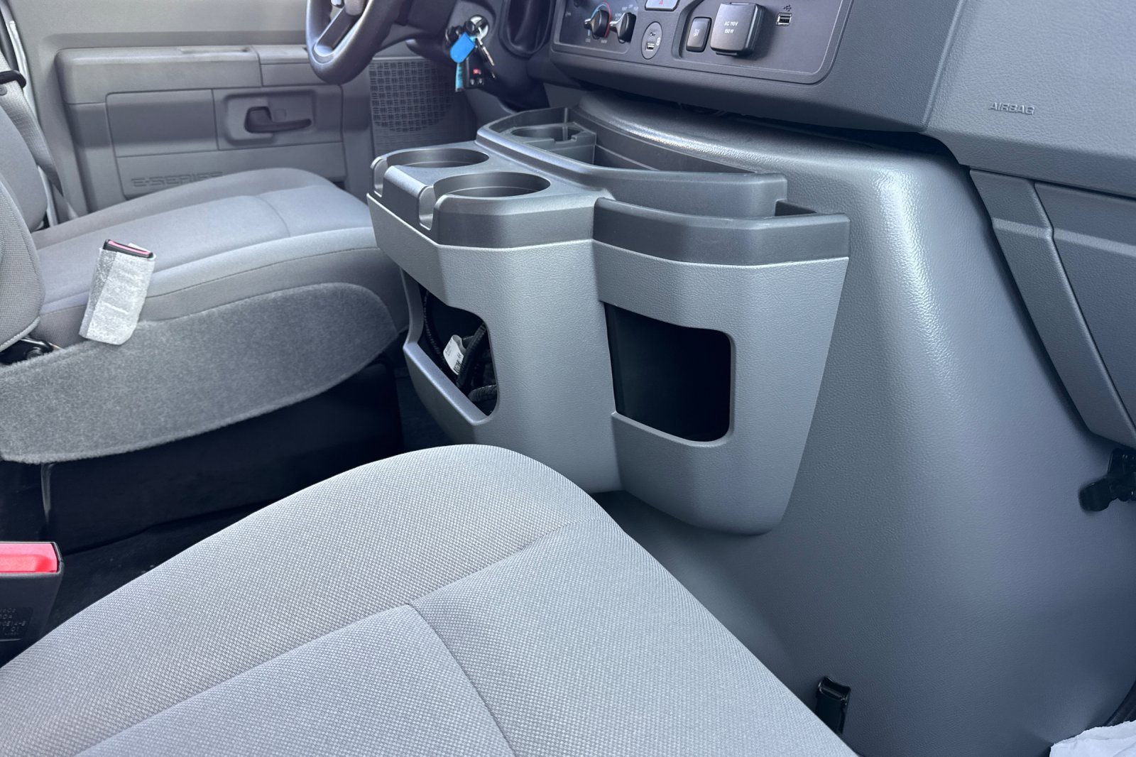 New 2026 Ford E-350 and Econoline 350 Super Duty w/ Power Equipment Group image 15