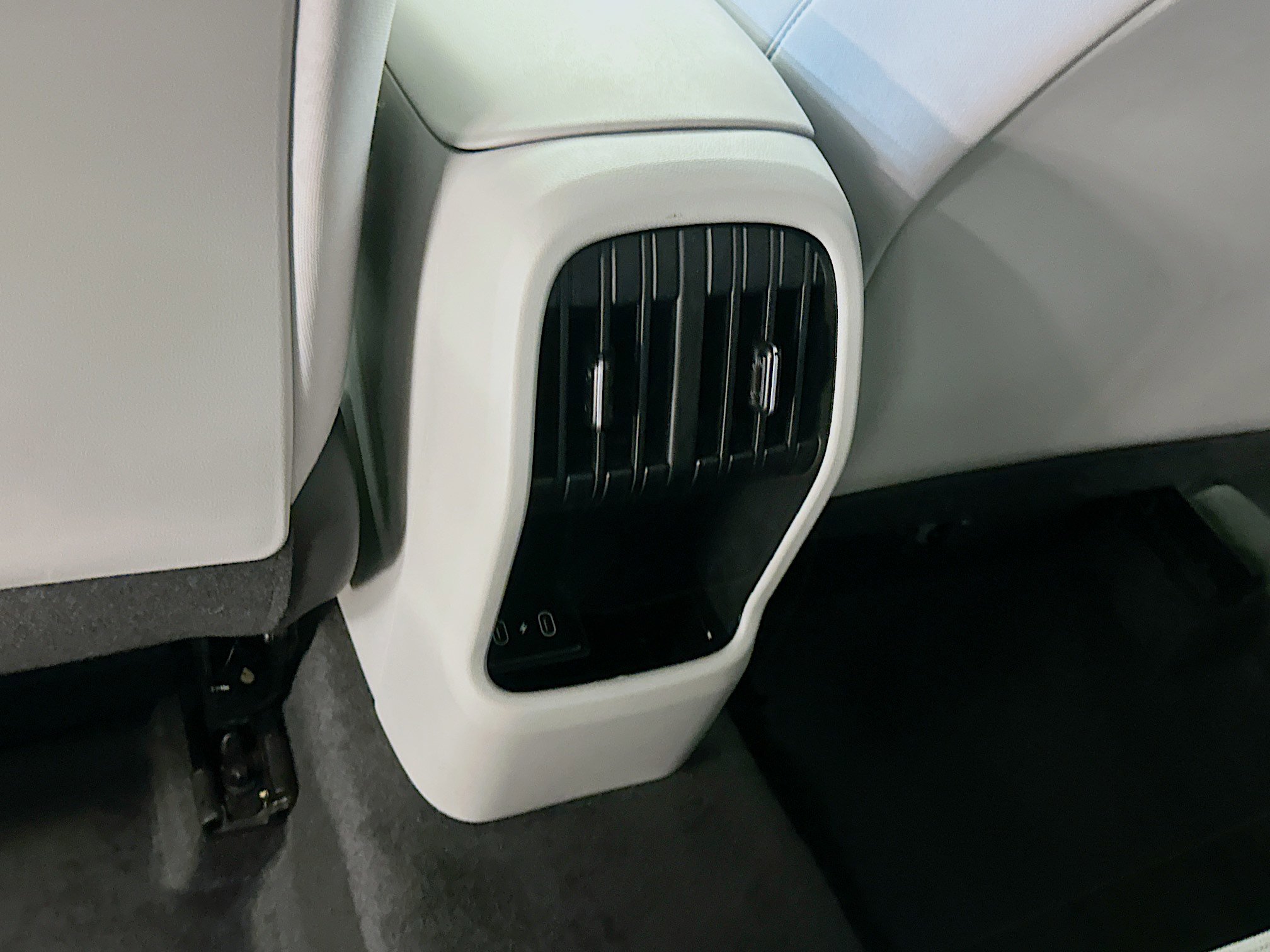 Used 2025 Hyundai Kona SEL AWD/4WD image 27