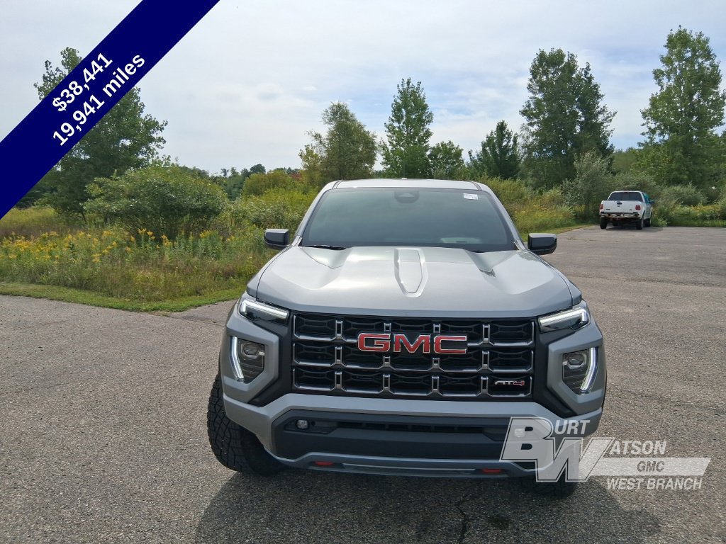 Used 2024 GMC Canyon AT4 w/ Canyon Safety Plus Package AWD/4WD image 10