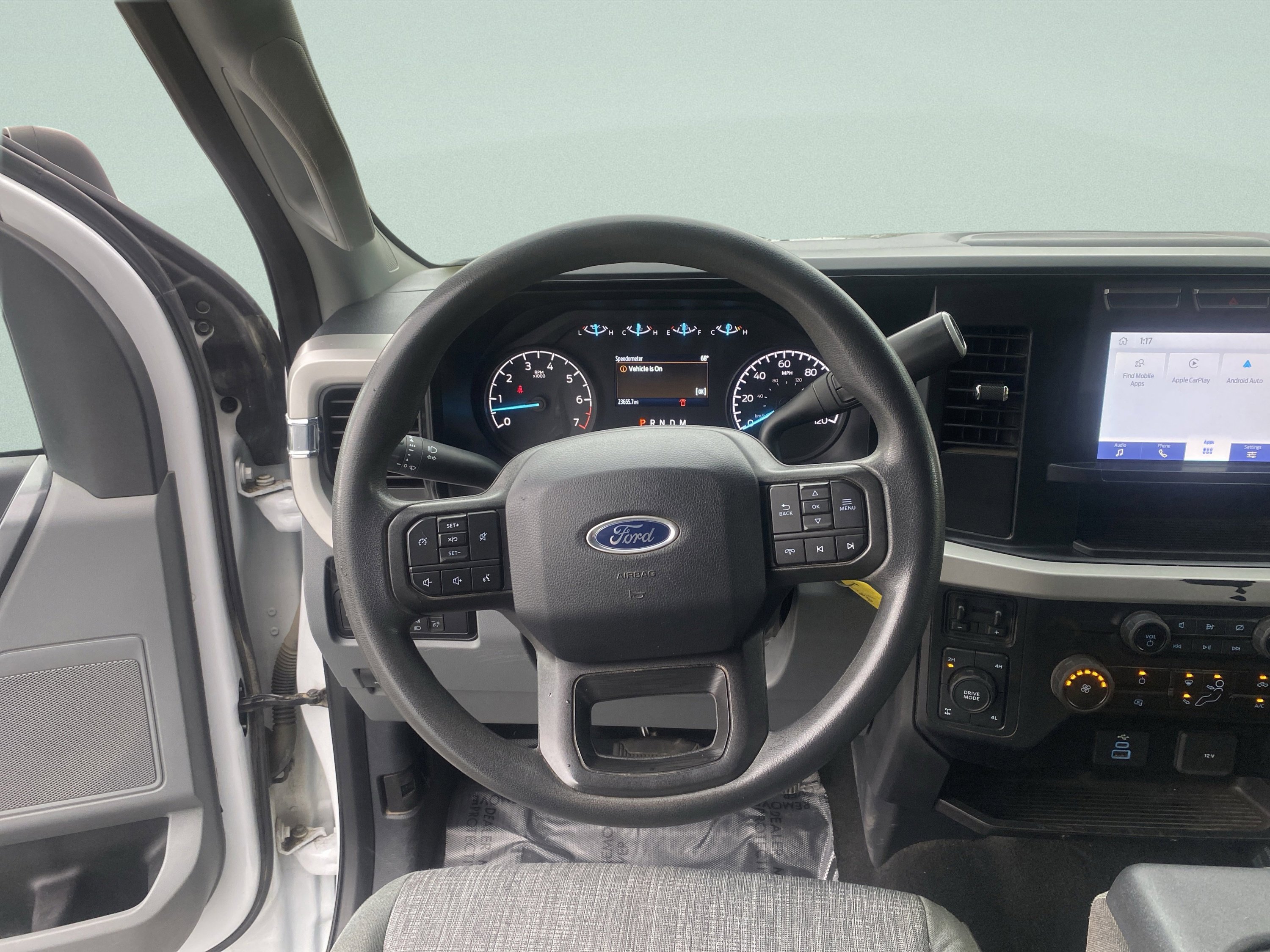 Used 2023 Ford F250 XLT AWD/4WD image 17