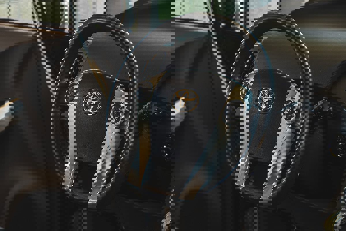 Used 2011 Toyota Prius Five image 16