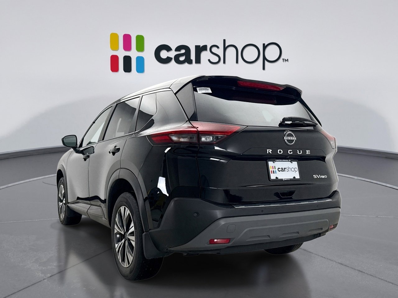 Used 2023 Nissan Rogue SV image 3