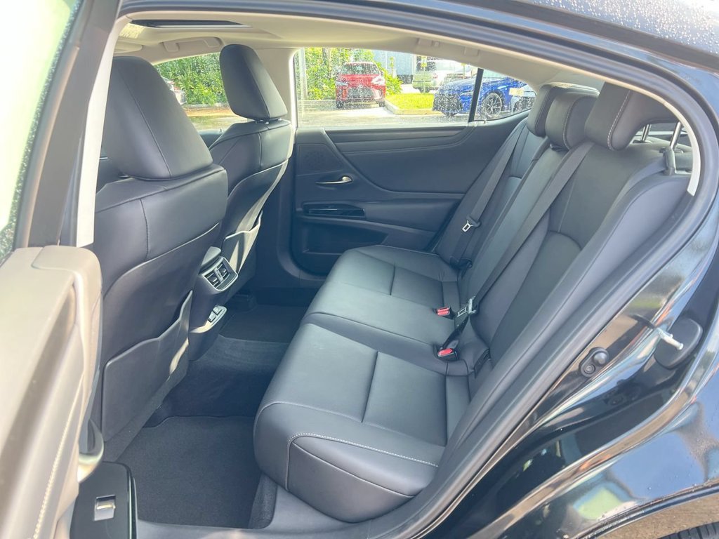 Certified 2025 Lexus ES 350 w/ Premium Package FWD image 19