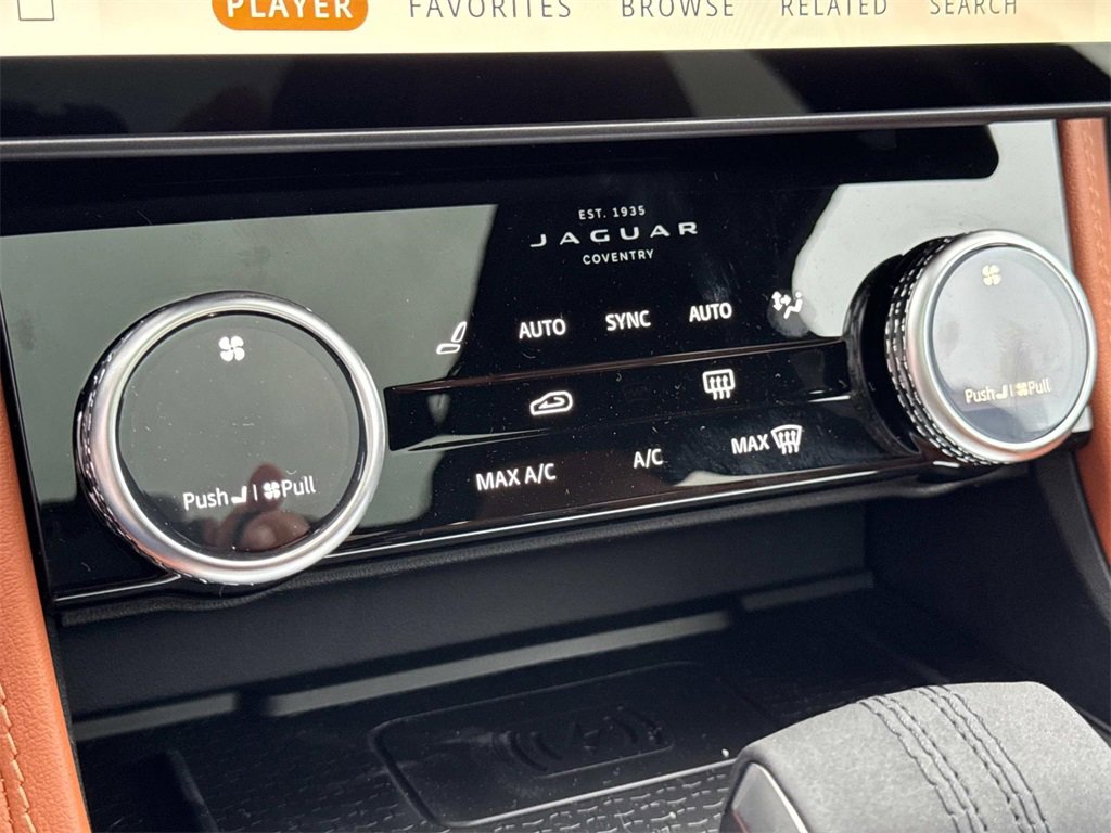 New 2026 Jaguar F-PACE R-Dynamic S image 23