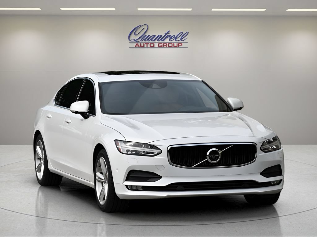 Used 2018 Volvo S90 T5 Momentum w/ Convenience Package FWD image 2