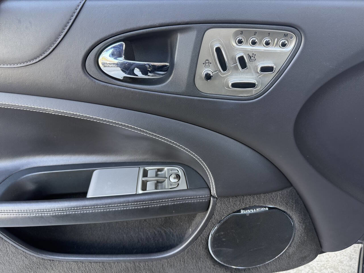 Used 2010 Jaguar XK Base 2dr Convertible image 23