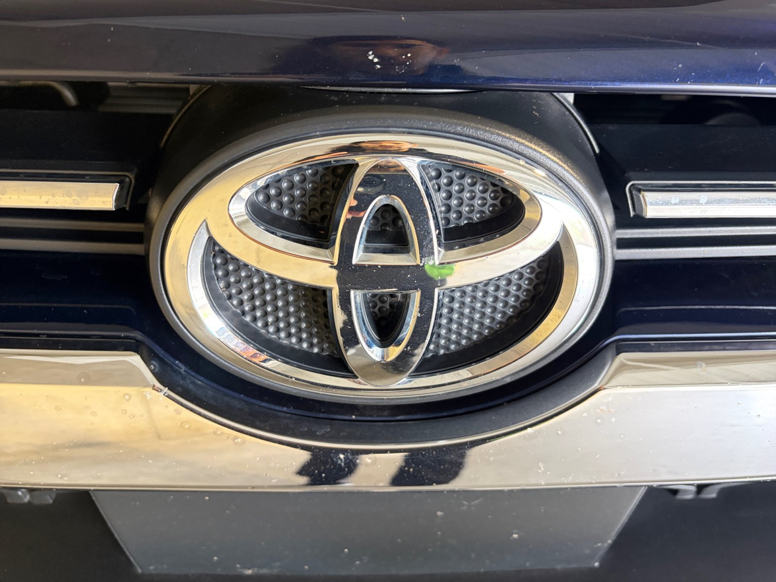 Used 2022 Toyota 4Runner Limited AWD/4WD image 12