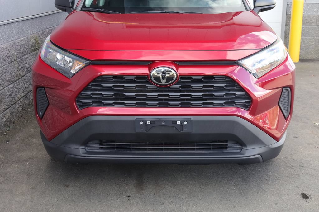 Certified 2021 Toyota RAV4 LE AWD/4WD image 8