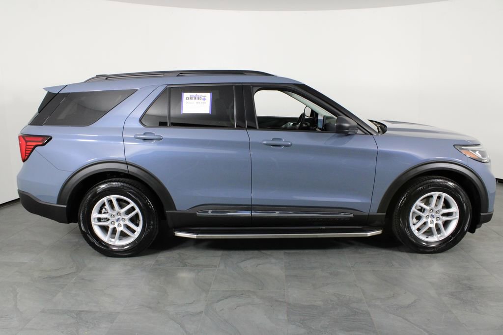 Used 2025 Ford Explorer Active image 13