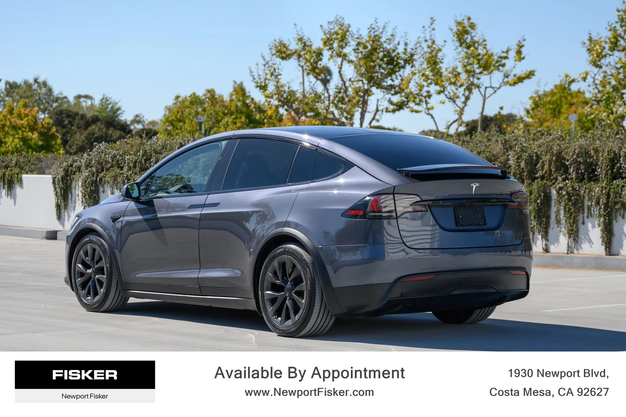 Used 2022 Tesla Model X image 2