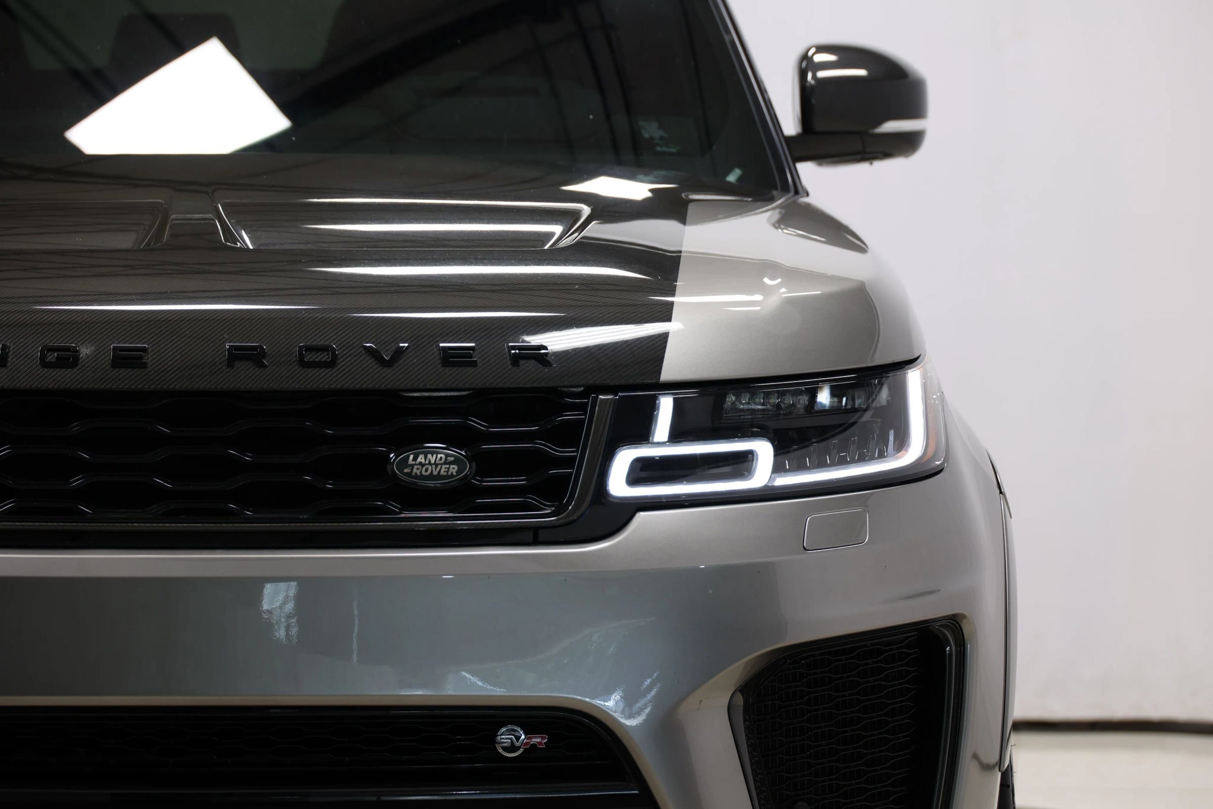 Used 2020 Land Rover Range Rover Sport SVR image 88