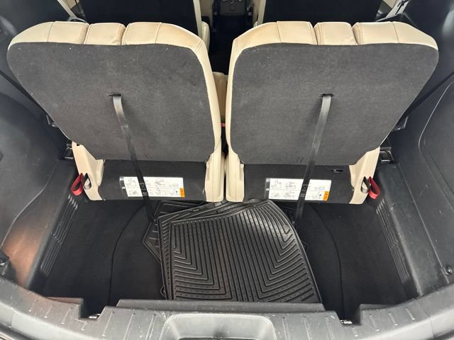 Used 2018 Ford Explorer XLT w/ Equipment Group 202A AWD/4WD image 26