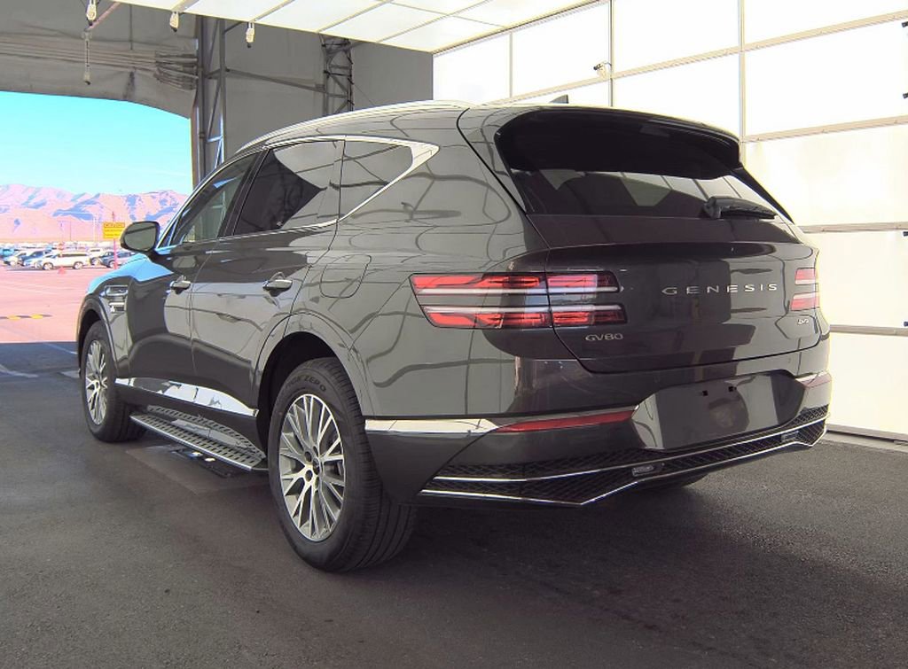 Used 2025 Genesis GV80 2.5T Standard AWD/4WD image 3
