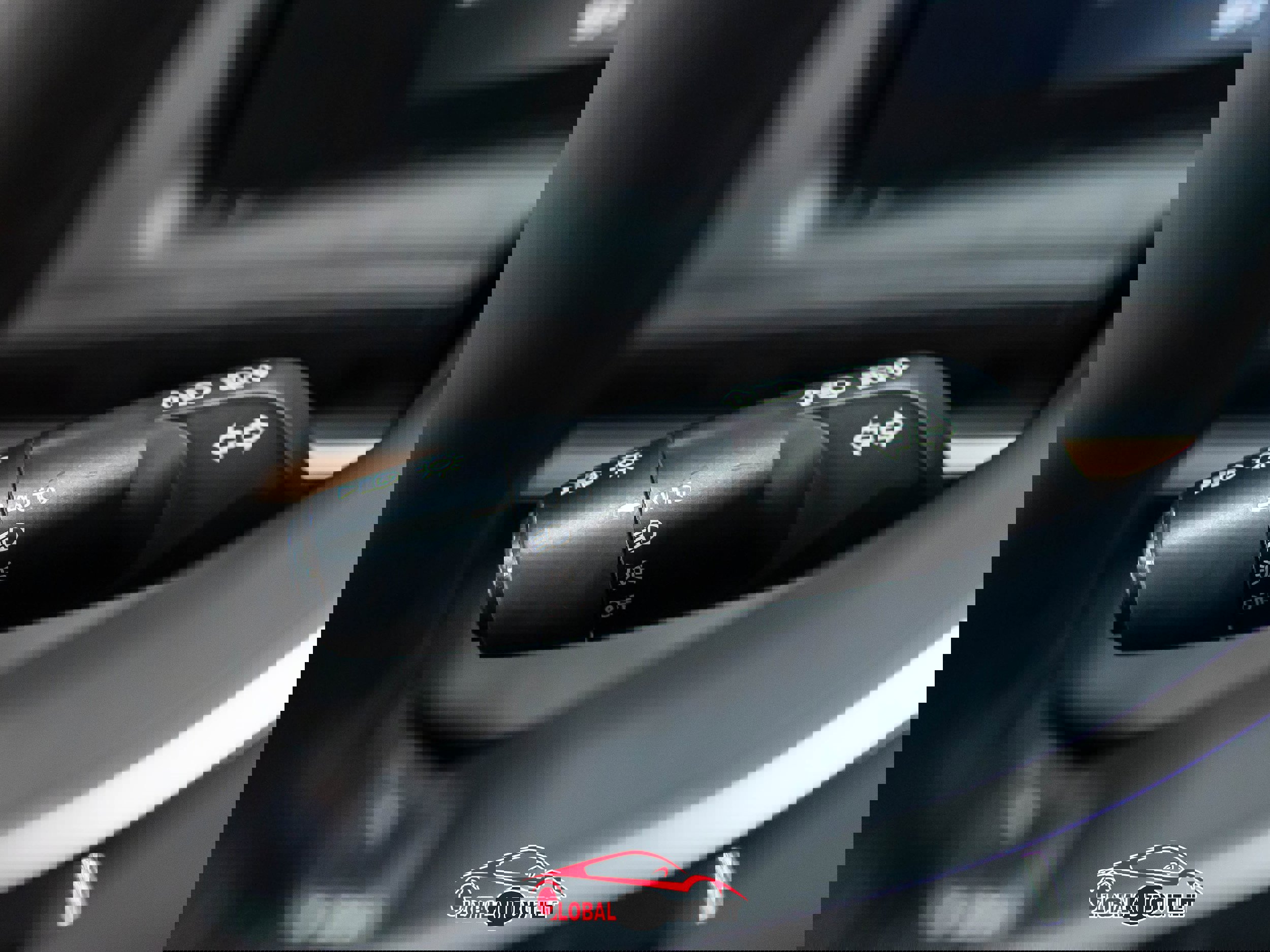 Used 2023 Nissan Ariya AWD image 28