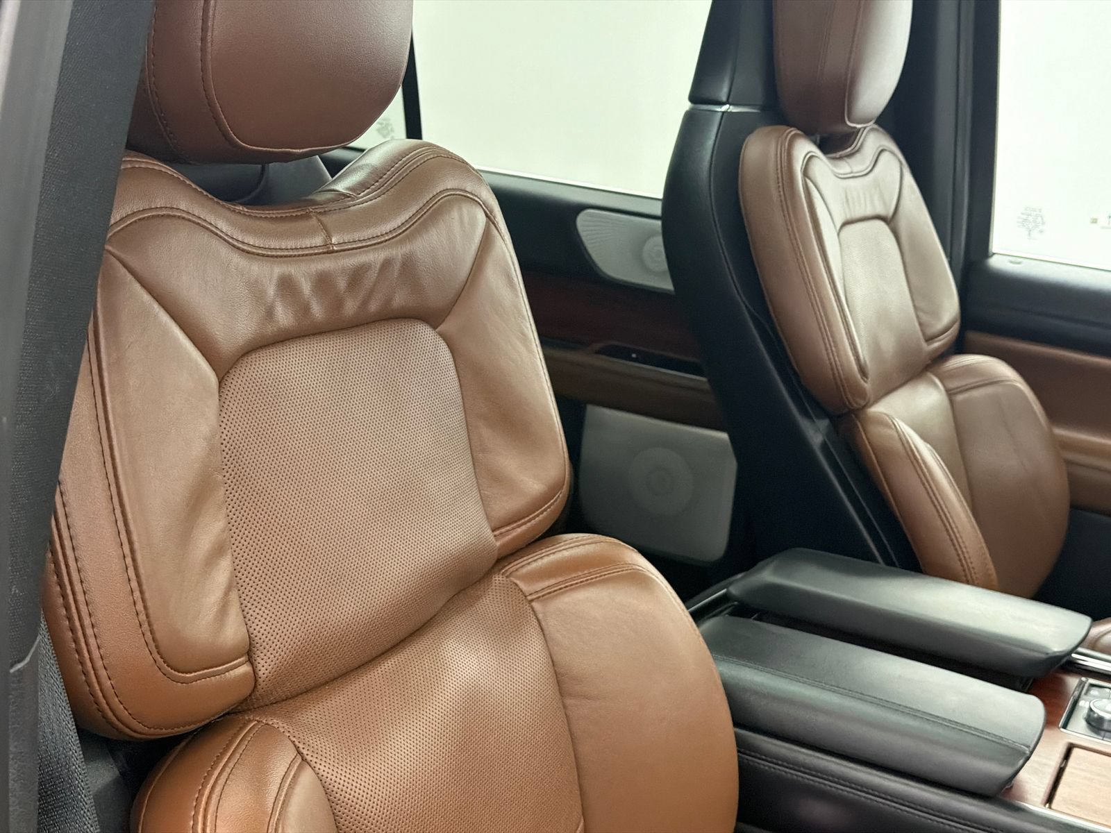 Certified 2023 Lincoln Navigator Reserve AWD/4WD image 15